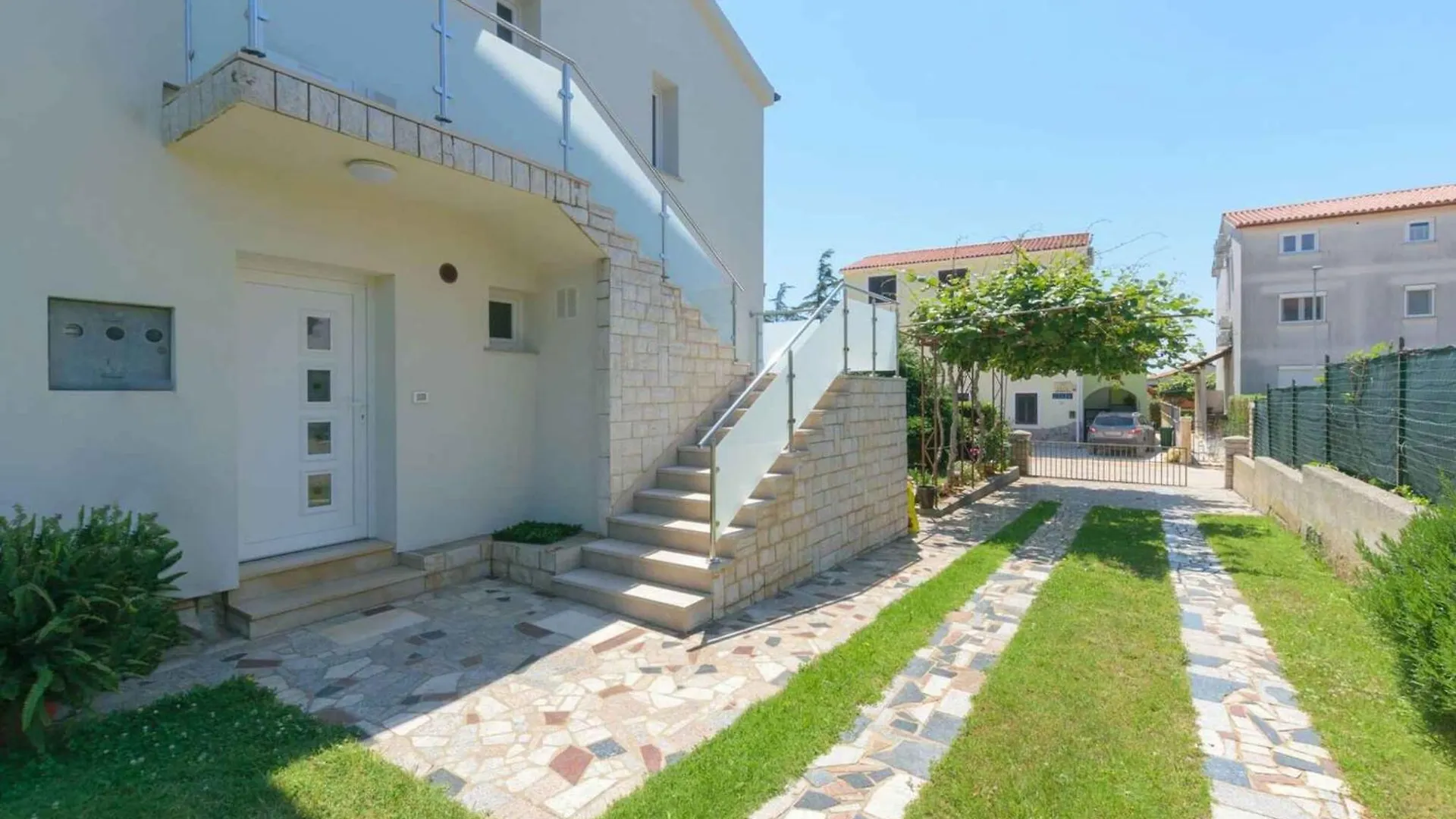 Apartment Near Bijeca Sand Beach In Medolino Hırvatistan