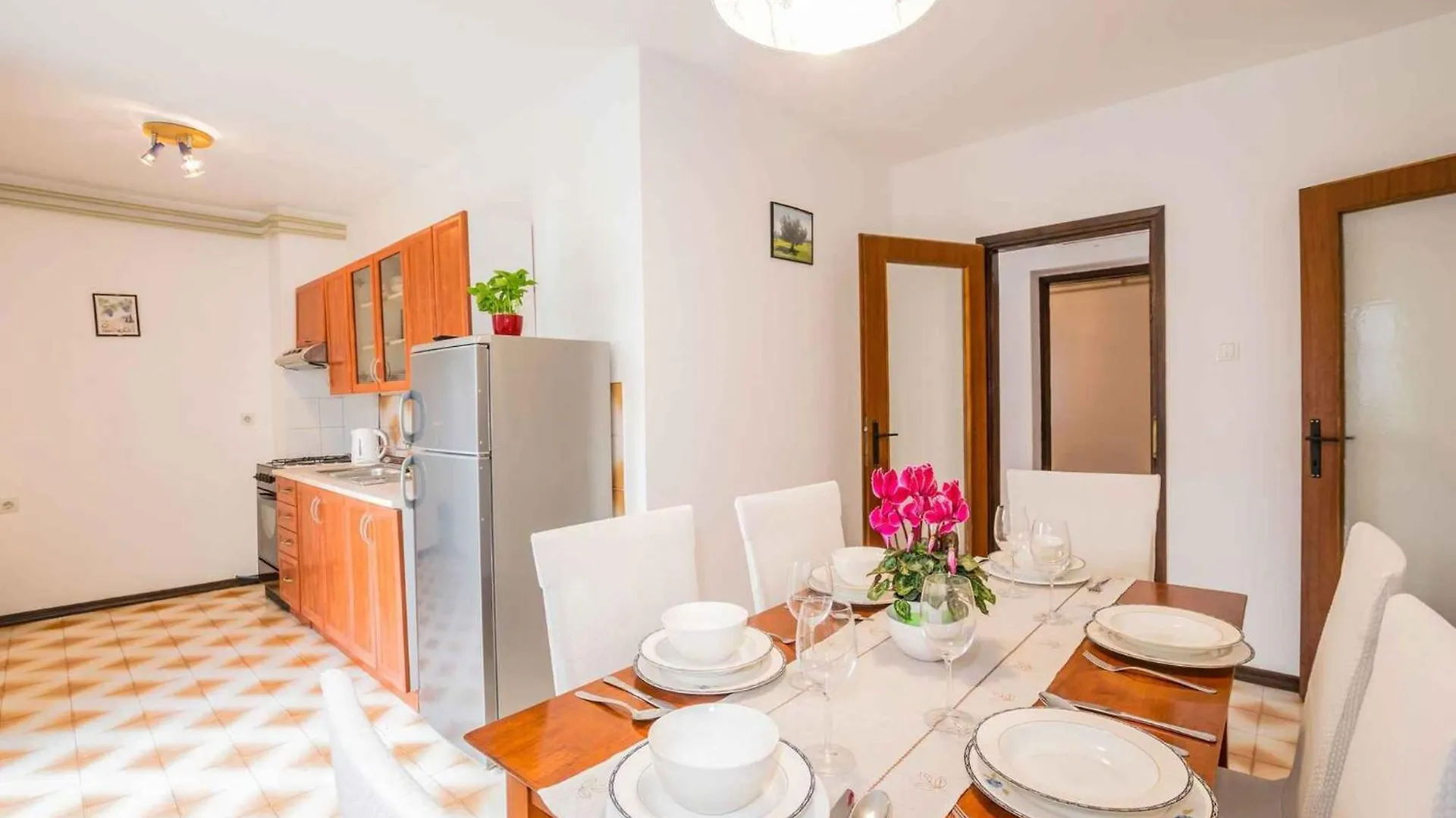 Apartment Near Bijeca Sand Beach In Medolino